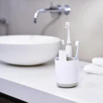 Organisateur de brosses à dents compact et hygiénique – JOSEPH JOSEPH – Image 2
