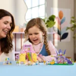 Jeu de construction Gabby et la Maison Magique La Montagne de Friandises et le Jardin de Fée Minette – LEGO – Image 5