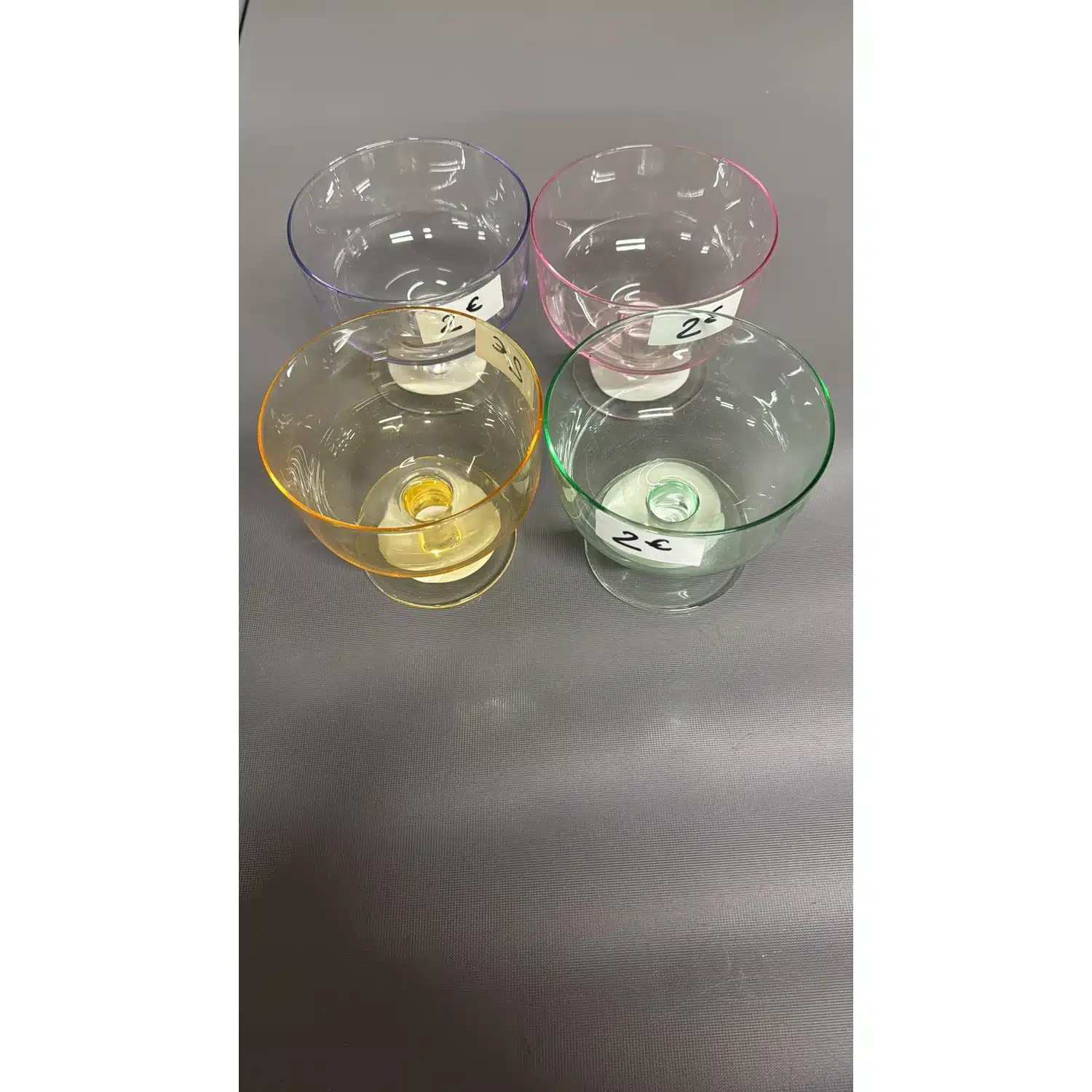 3700873259457-r1 Lot de 4 coupes a glace sur pied en verre colore - Ard'time – Image 1