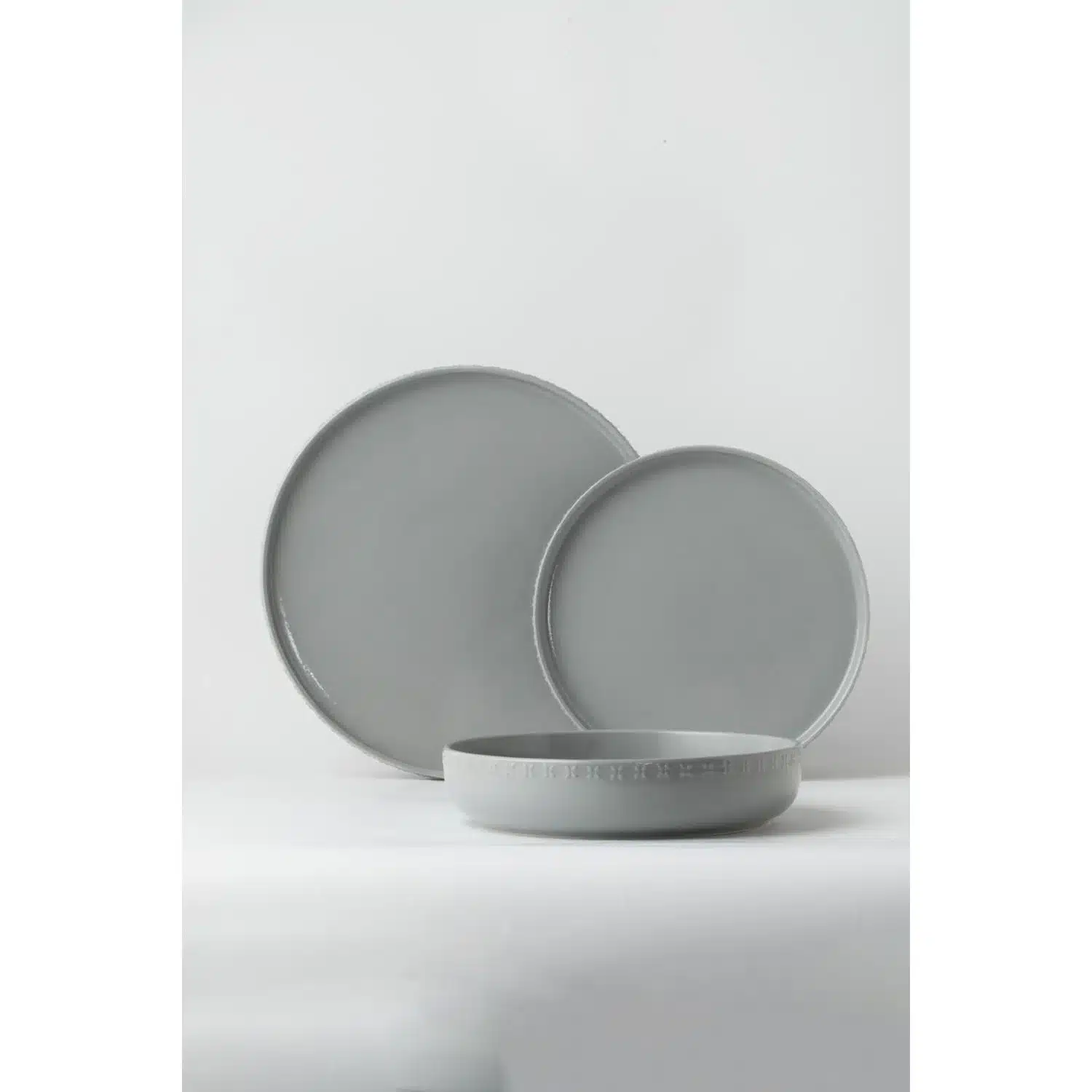 3616959276440 Service de vaisselle Serenity 12 pièces en grès gris CARREFOUR HOME – Image 1